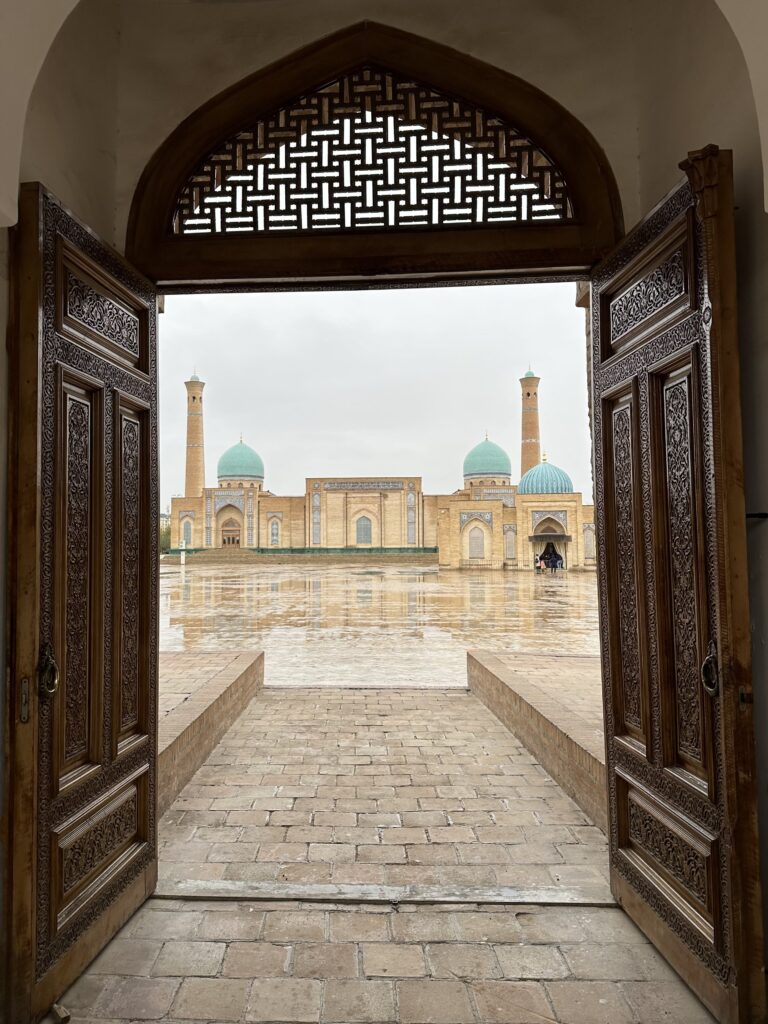 IMG_0551-768x1024 Uzbequistão: O que visitar neste país desconhecido da Ásia Central (por enquanto)