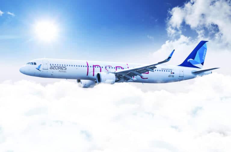 Avião da Azores Airlines