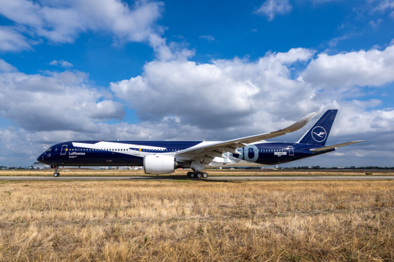 Airbus A350-1000